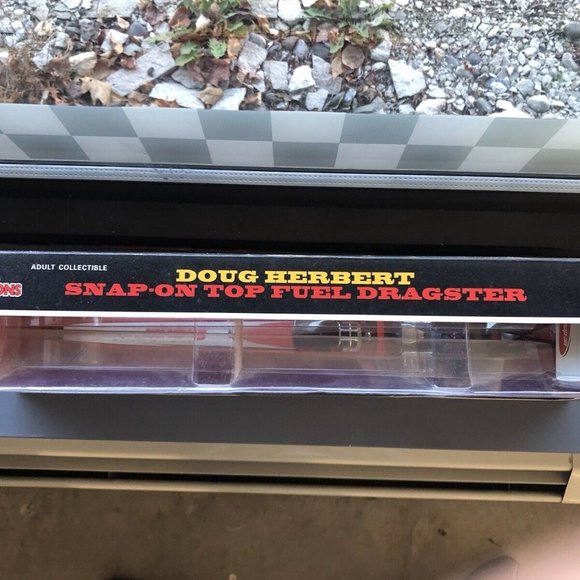 NIB Snap-On Racing "Doug Herbert" 1/24 Scale Top Fuel Dragster - Picture 2 of 4